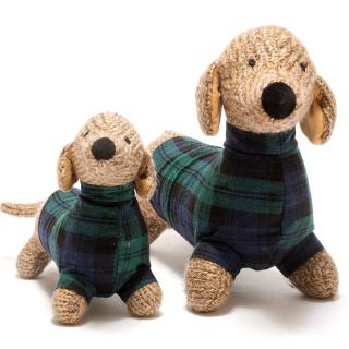 We have a whole big bunch of loveliness and the most exciting thing is that it is now arriving tomorrow!!! Woohoo Our new tartan sausage dogs, yellow diplodocus dinosaurs, new tartan hanging decorations, new highland cow hanging decorations and a new taxi dec. Phew!! And our popular and fast selling highland cow toys and rattles will be back in stock too. Make sure you head over to the website tomorrow - we have a New section so that you can quickly see what has arrived. #bestyearstoys #bestyearsbesttoys #bestyearsdogs #bestyearsdinos #bestyearshangingdecorations #sme #wholesale #wholesaletoysuk #wholesaleuk #newproducts #babytoys #kidsgifts #knitteddinosaur #knitteddogs #tartantoys #yellowdino #hangingornaments #hangingdecorations #softtoysofinstagram #dinoteddy #teddiesofinstagram #plushies #cuddlytoy #knittedtoys